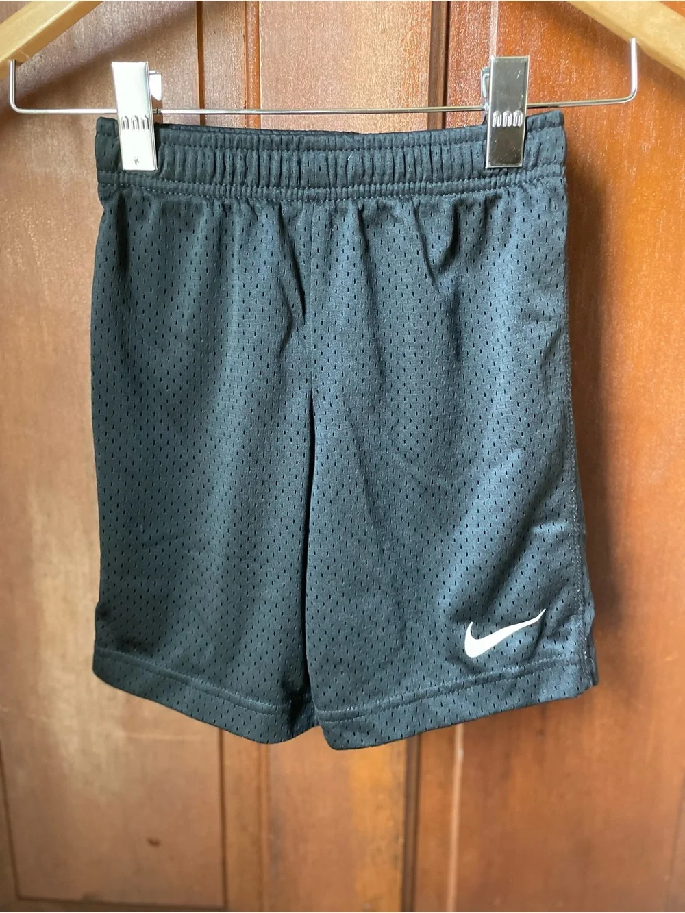 Nike boys size 7 black athletic shorts